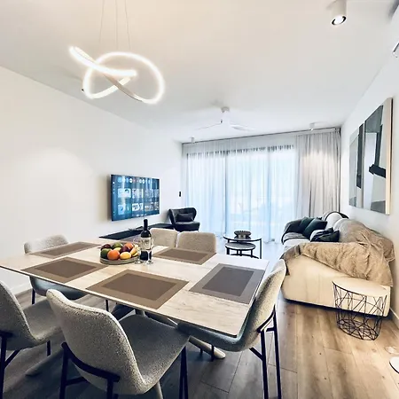 Sunset Gardens Apartman